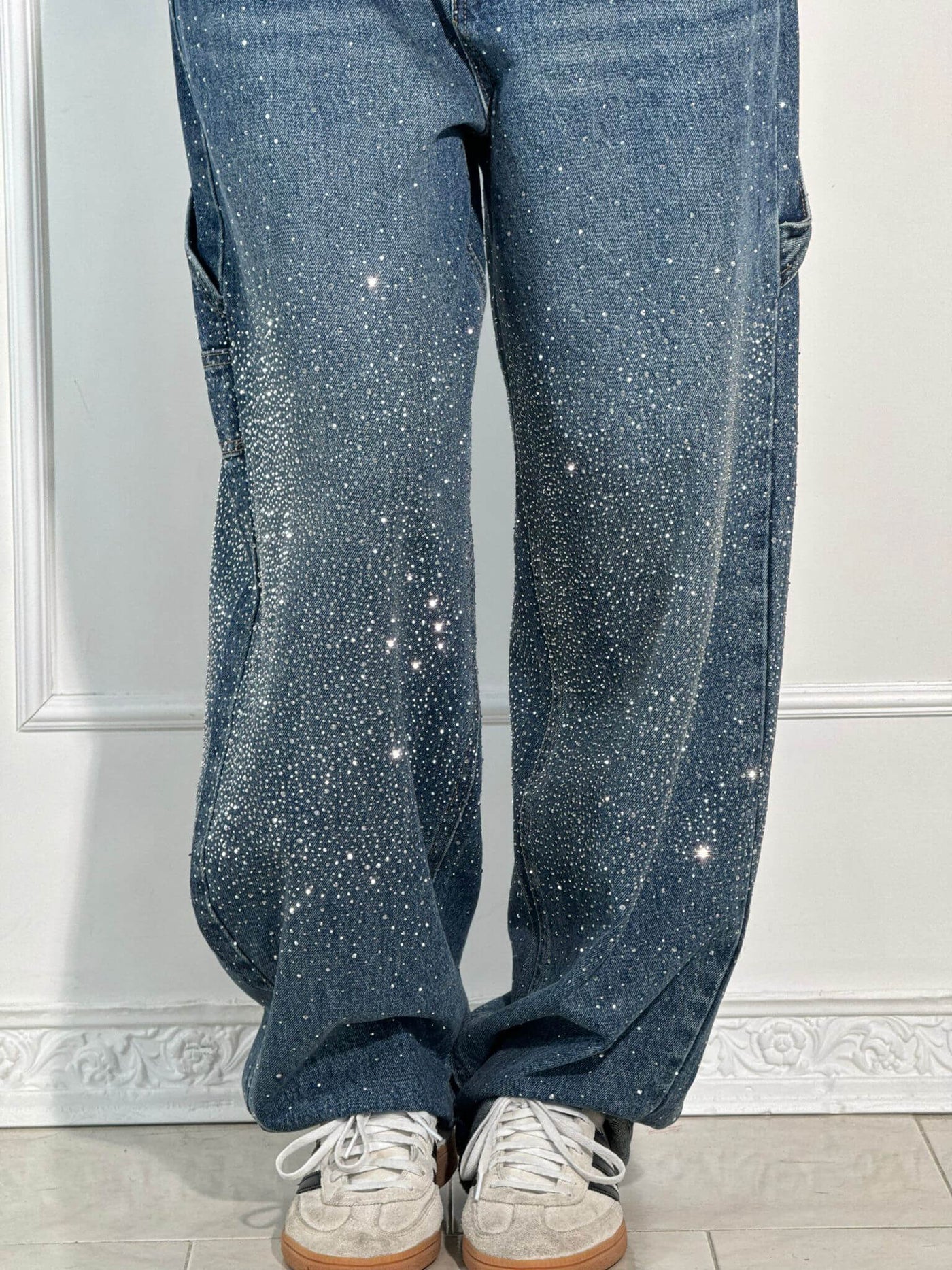 Jolene - Pantalon taille haute, jambes larges et poches boutonnées